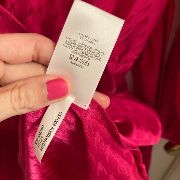 Express Hot Barbie Pink Mini Dress - Size S - Picture 4 of 4